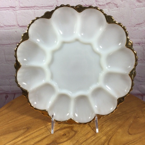 Vintage Anchor Hocking Milk Glass Deviled Egg Platter with Gold Gilt - Picture 1 of 5